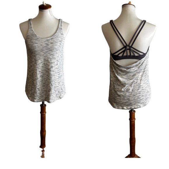 lululemon athletica Tops - Lululemon Moment To Movement 2-in-1 Tank Size 6